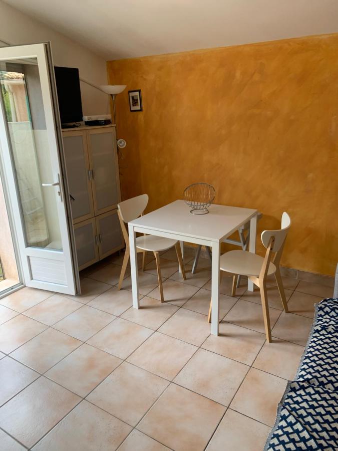 La Maison De Beaumes Exterior photo