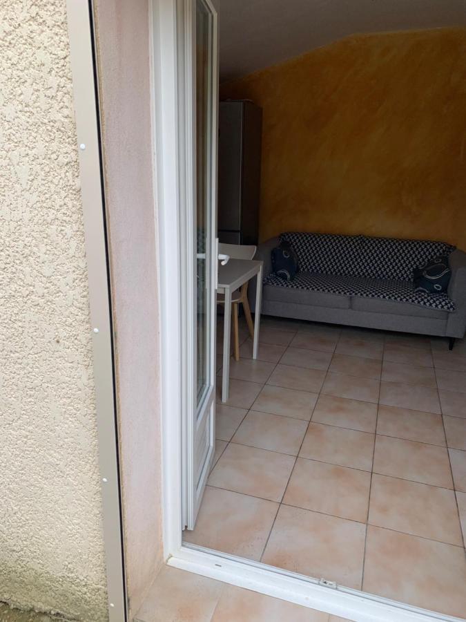 La Maison De Beaumes Exterior photo