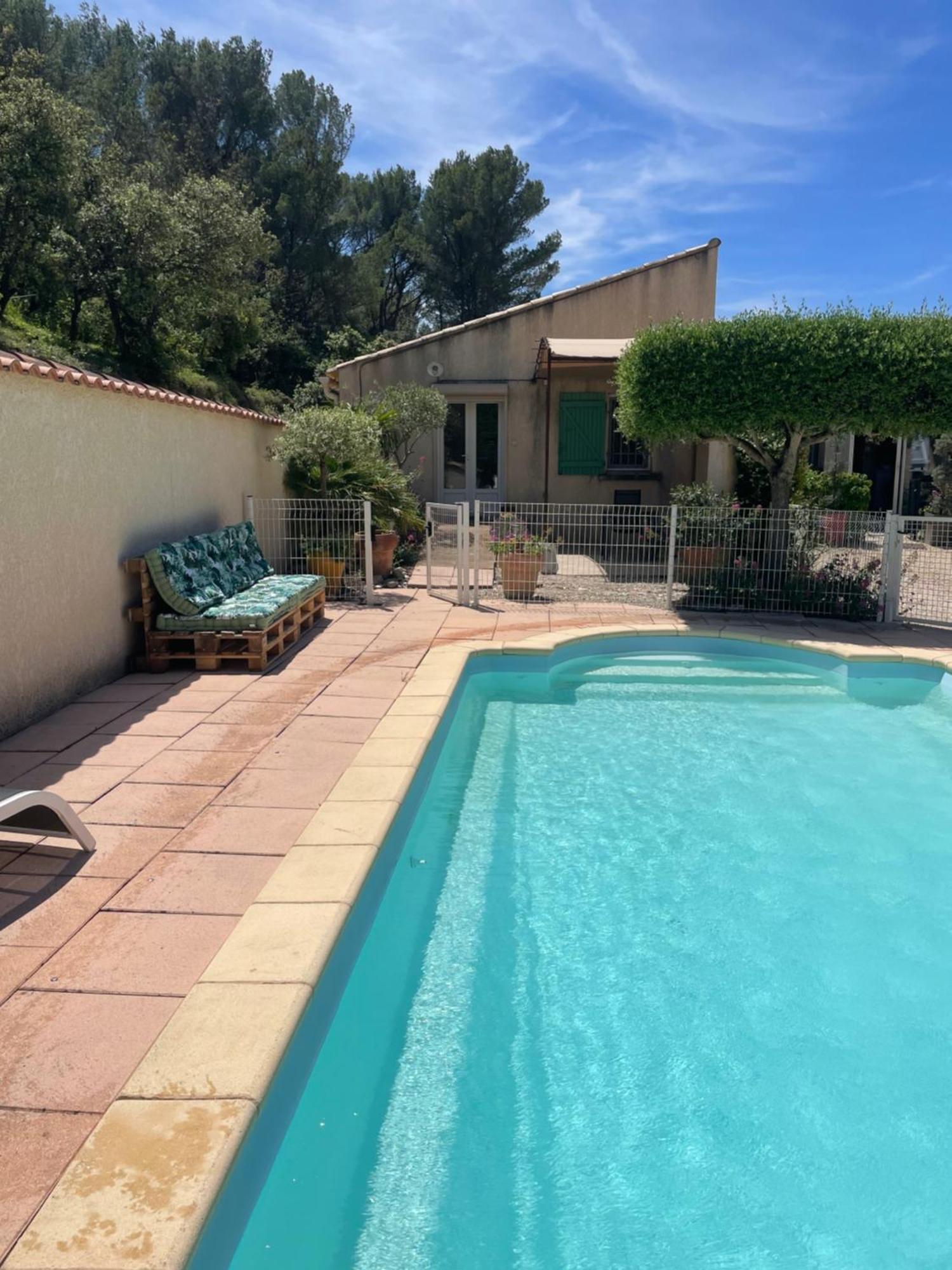 La Maison De Beaumes Exterior photo